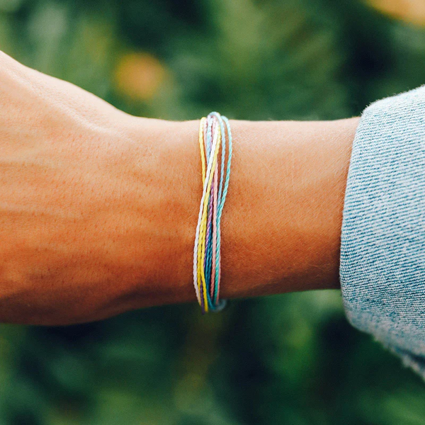 Random Acts of Kindness Day: Six Ways to Celebrate