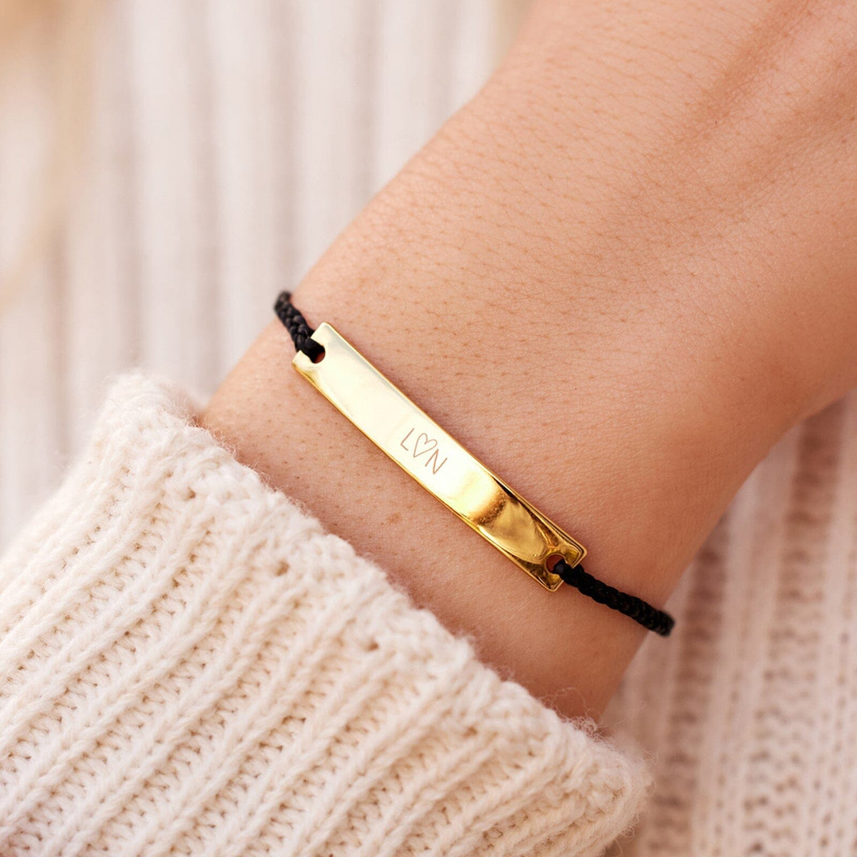 Gold|Black