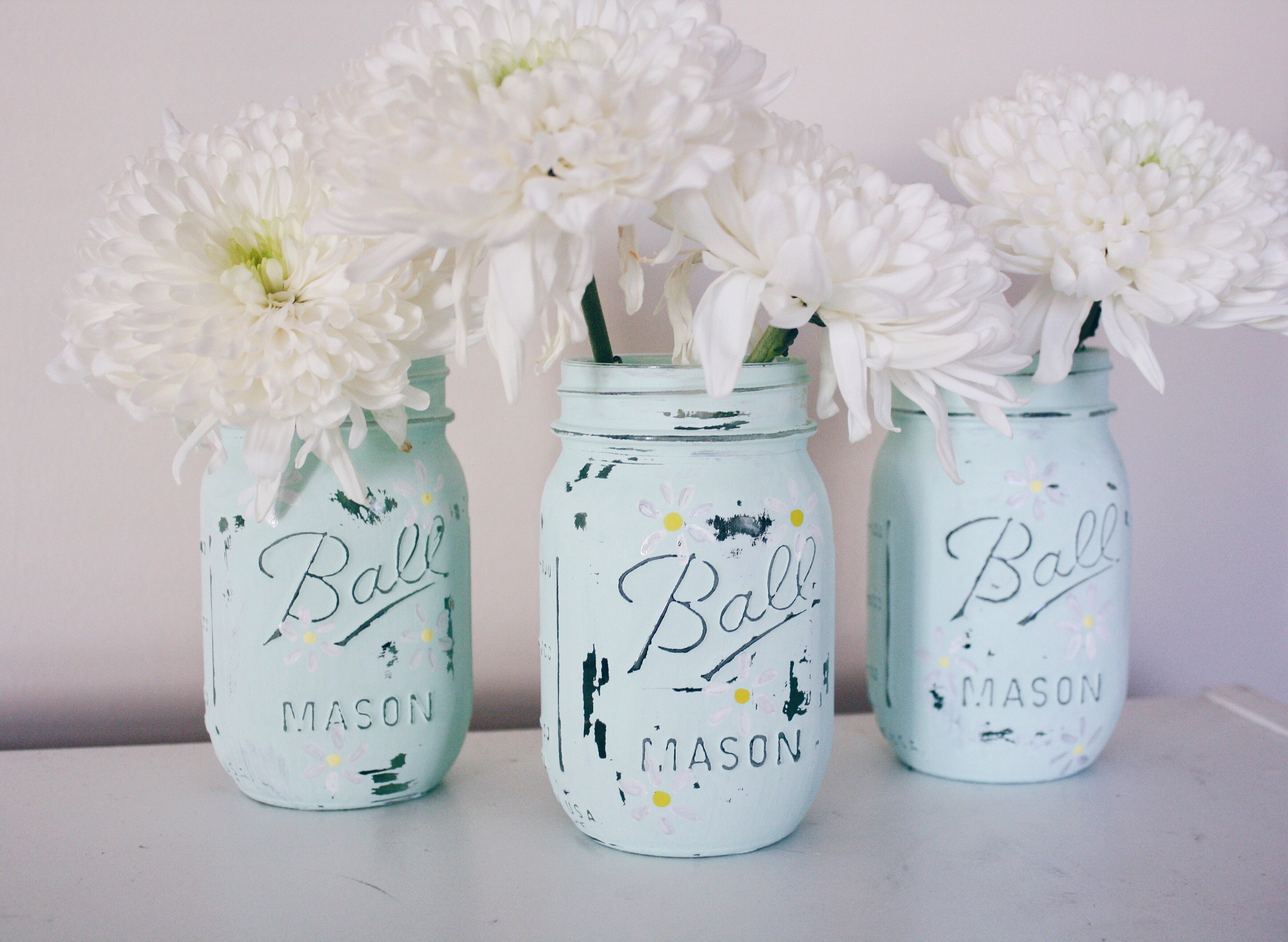 Distressed Spring Mason Jars