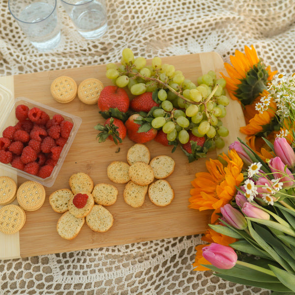 DIY FLORAL BEACH PICNIC