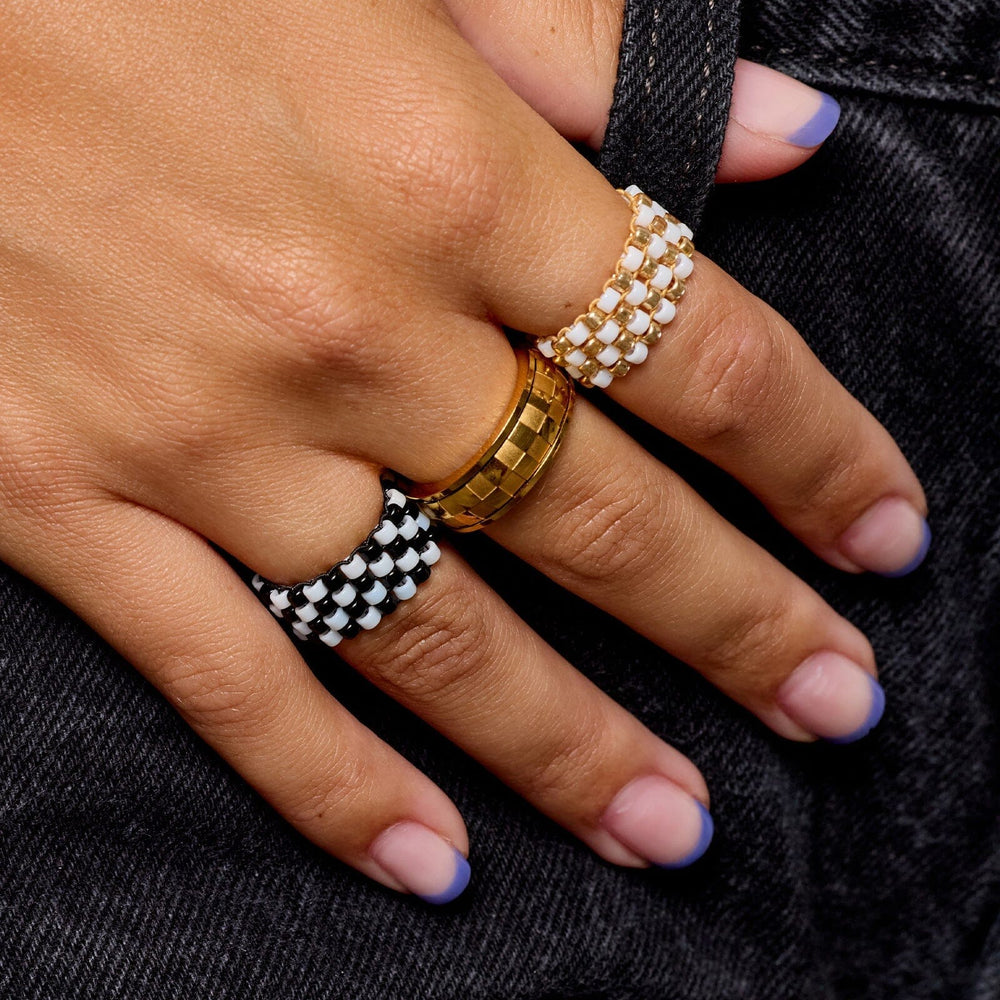 Checkerboard Bead Stretch Ring 3