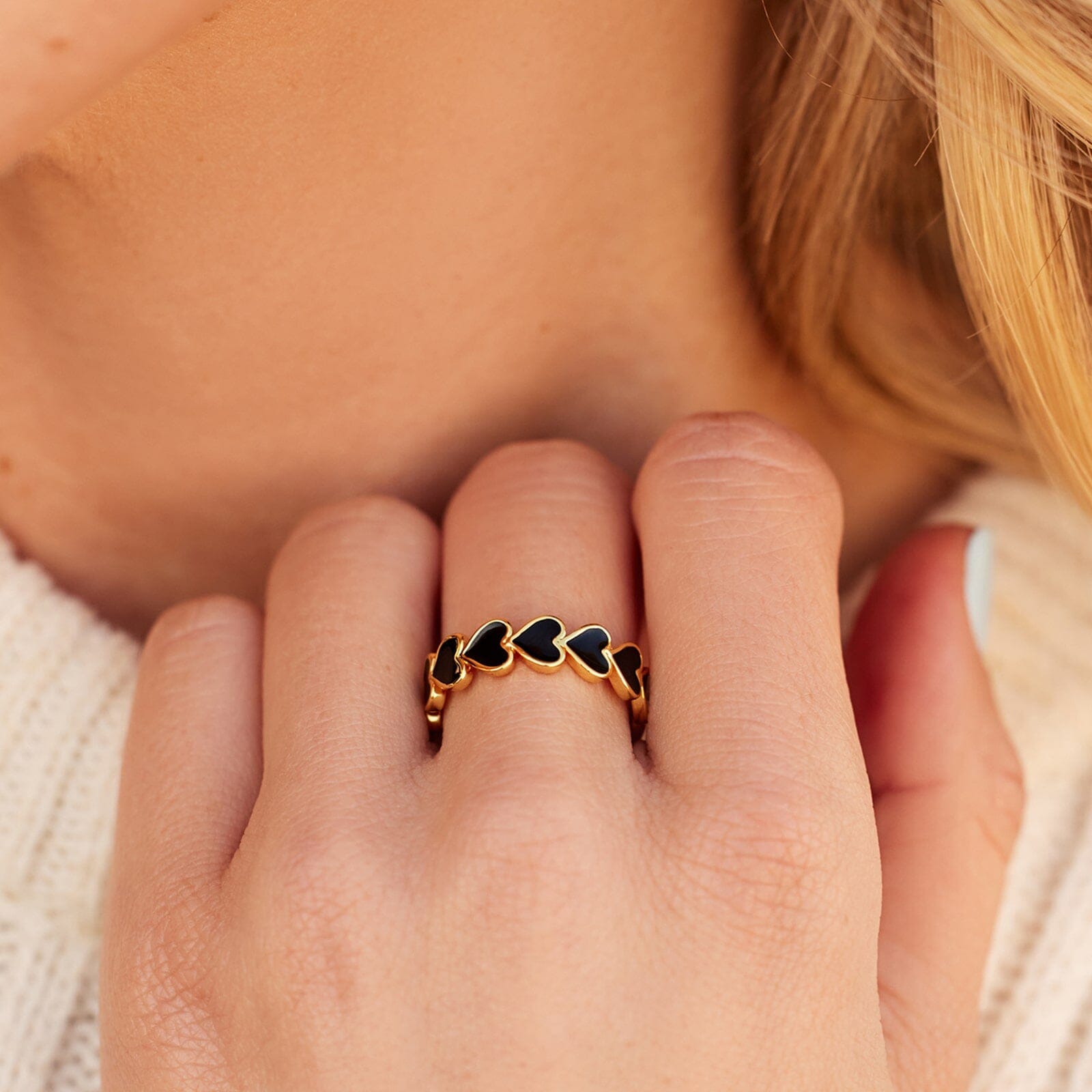 Love hot sale band ring