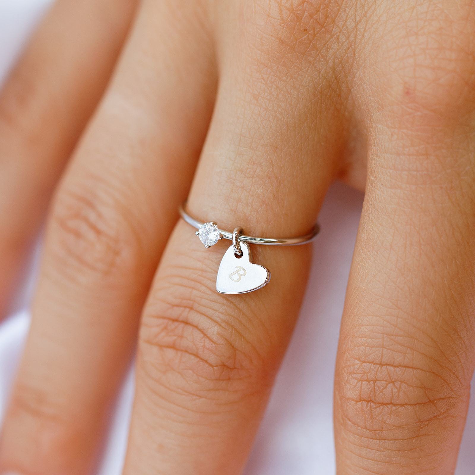 Dangling deals heart ring