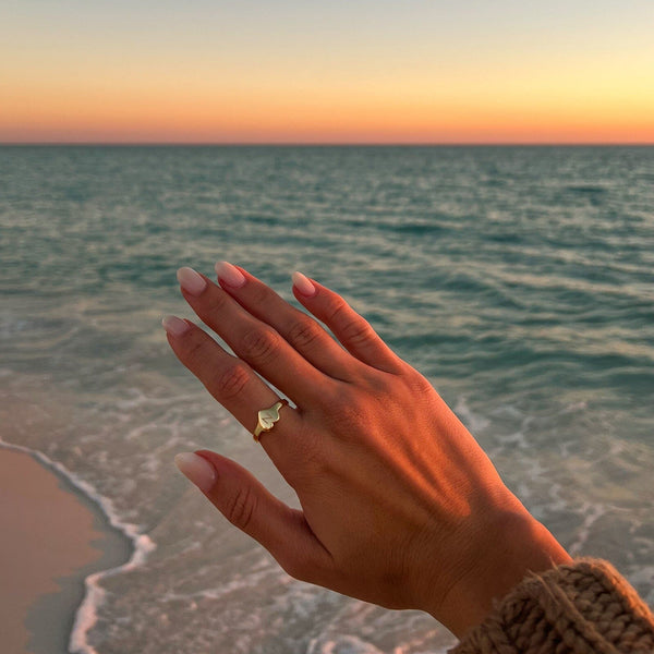 Engravable One Heart Ring