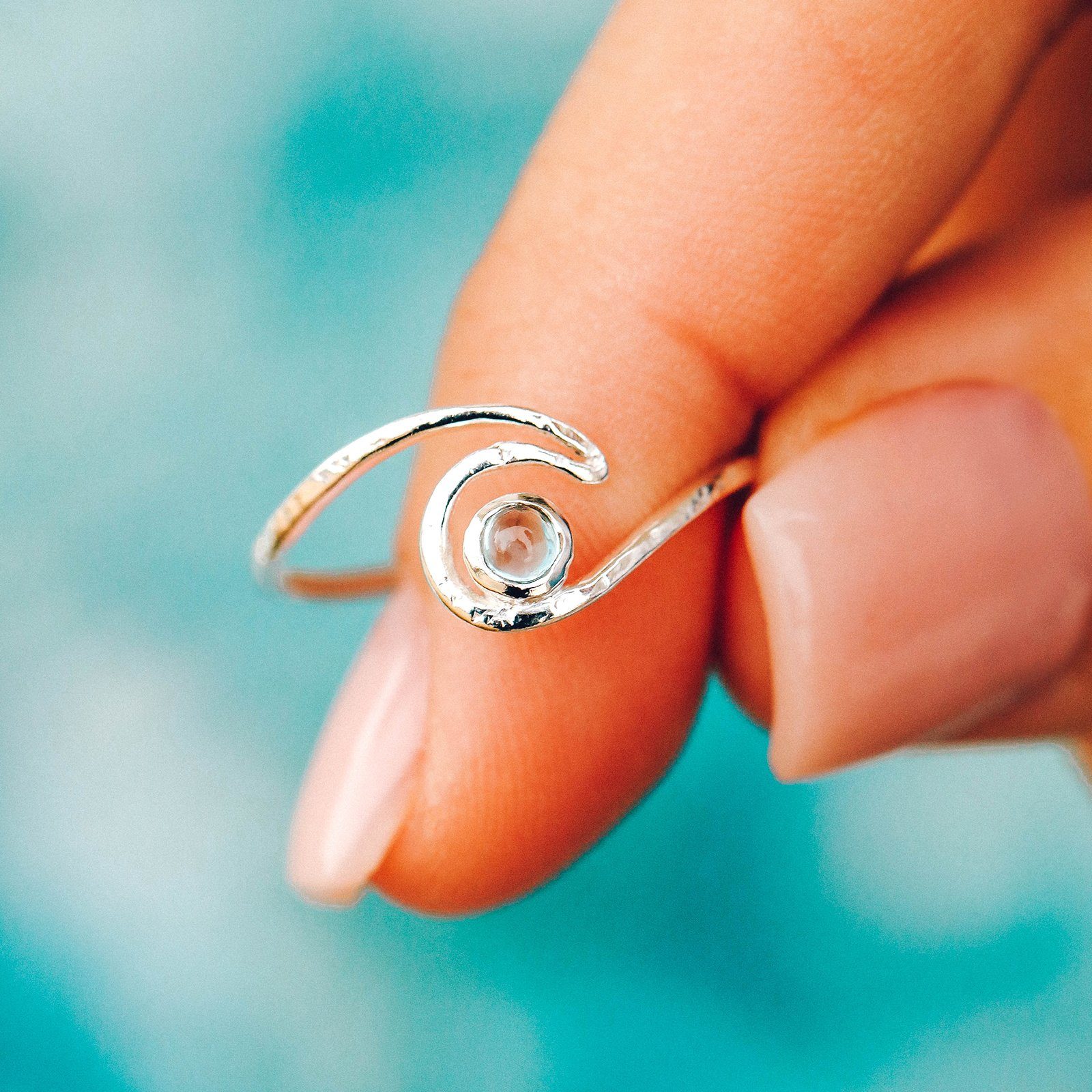 Shimmering Wave Ring