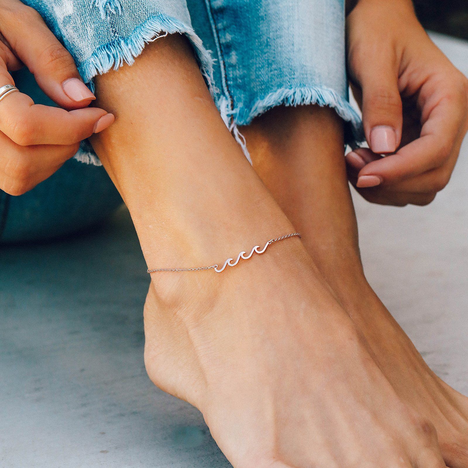 Delicate Wave Anklet