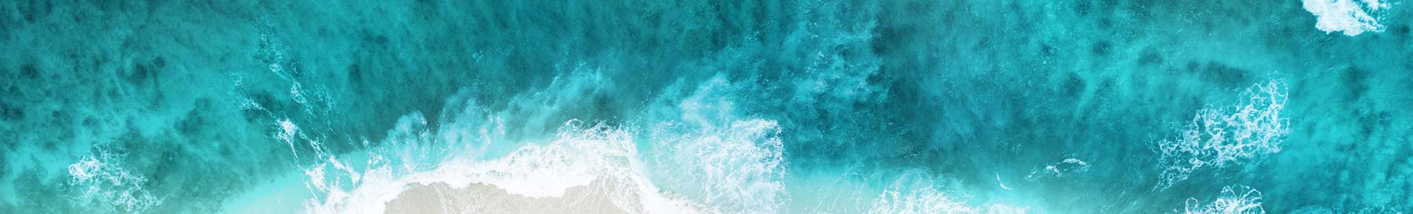 Waves crashing on the beach